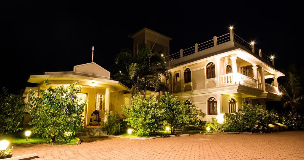 Hacienda De Goa Resort Vagator Buitenkant foto